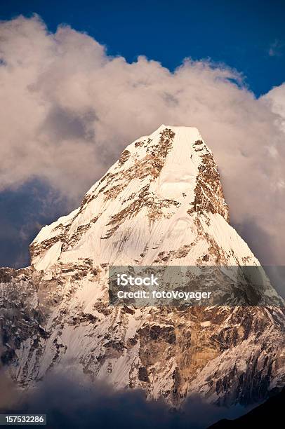 드라마틱 해질녘까지 산 피크 인공눈 빙하 아마다블람 Himalaya 네팔 겨울에 대한 스톡 사진 및 기타 이미지 - 겨울, 고개, 고요한 장면