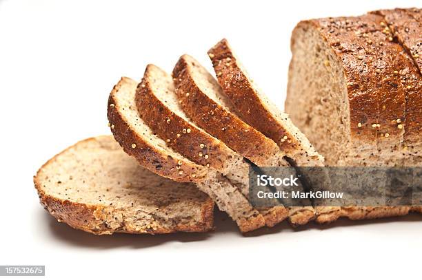 Pão Em Fatias De Pão Integral De Publicação - Fotografias de stock e mais imagens de Alimentação Saudável - Alimentação Saudável, Assado no Forno, Carcaça