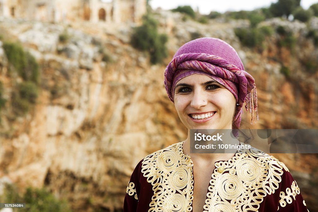 Donna con Costume tradizionale - Foto stock royalty-free di Iraq
