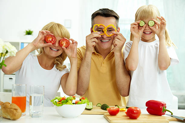 istock Family of vegetarians 157548365
