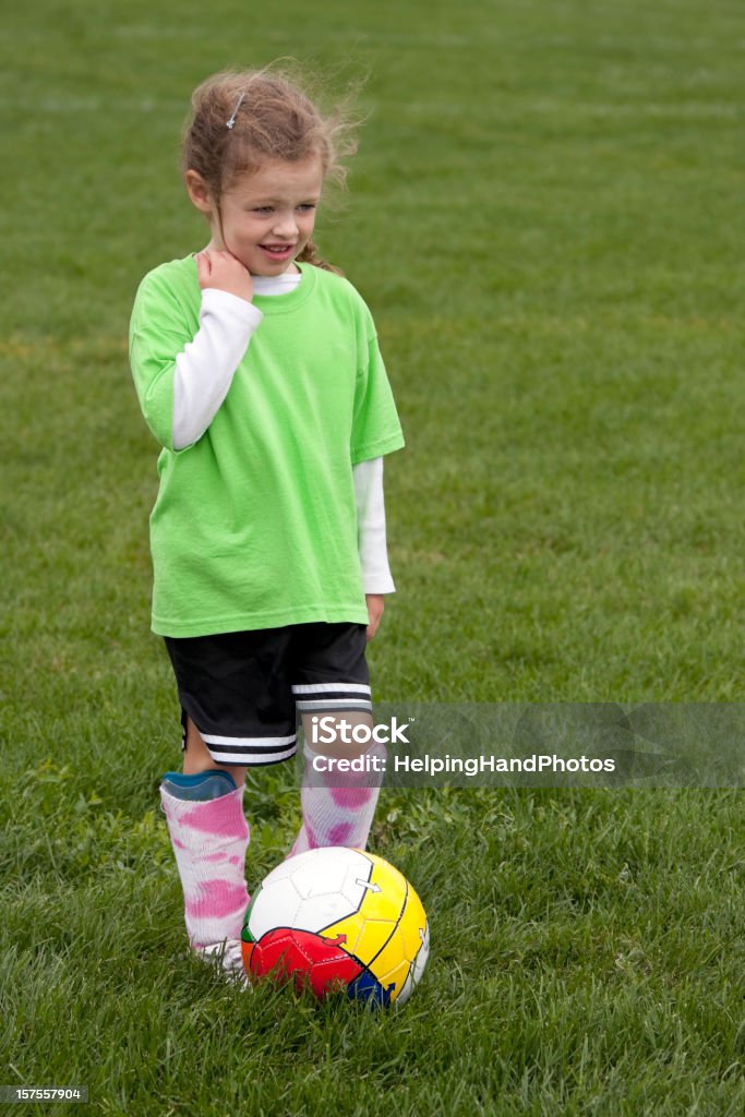 Mädchen-Fußball-Spieler - Lizenzfrei 4-5 Jahre Stock-Foto