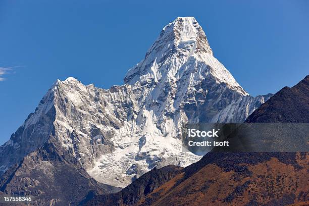 Ama Dablam Everest Circuito Nepal Motivos Foto de stock y más banco de imágenes de Ama Dablam - Ama Dablam, Aire libre, Asia