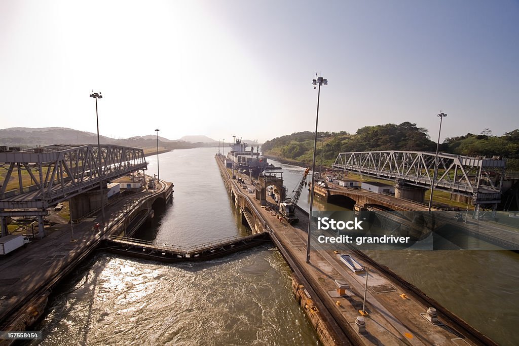 Panamski Kanał Lock - Zbiór zdjęć royalty-free (Kanał Panamski)