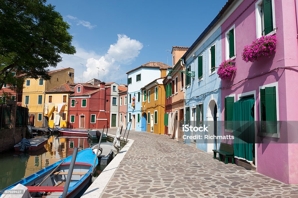 Burano Street - Foto de stock de Veneza - Itália royalty-free