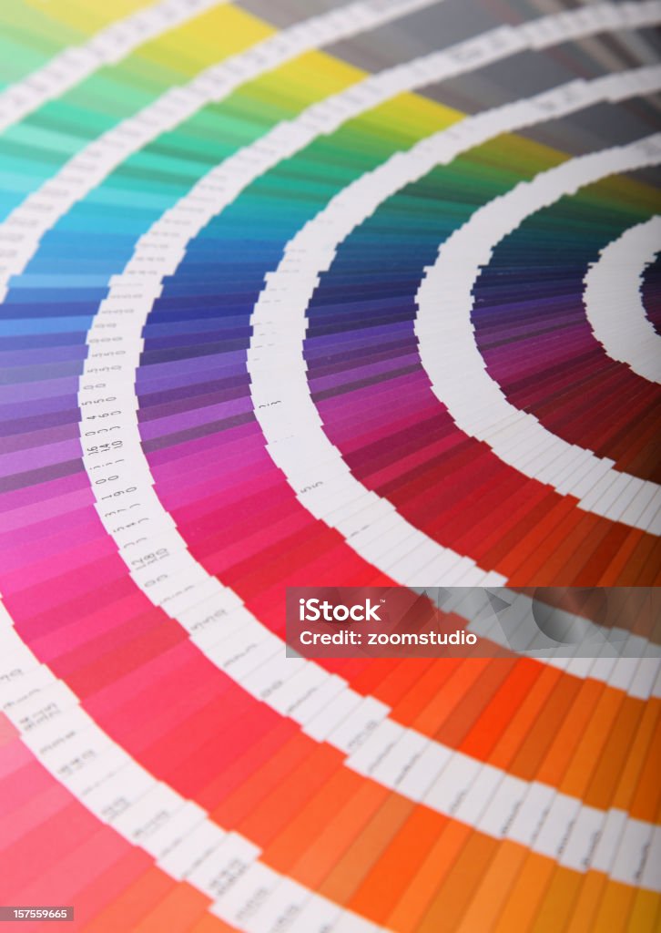 Guida di tavolozza di colori pantone-libro - Foto stock royalty-free di Rivestimento - Strato esterno