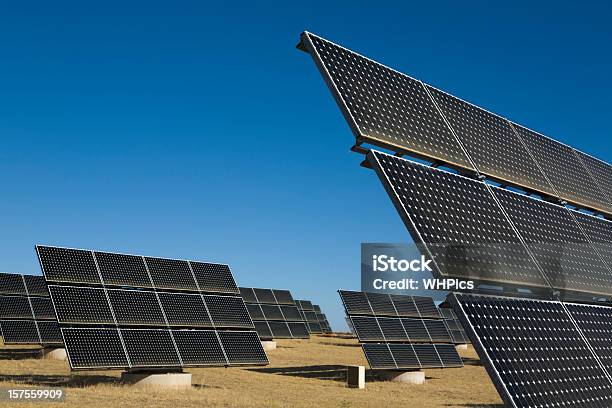 Solarenergie Panels Photovoltaic Stockfoto und mehr Bilder von Estremadura - Estremadura, Sonnenkollektor, Ausgedörrt