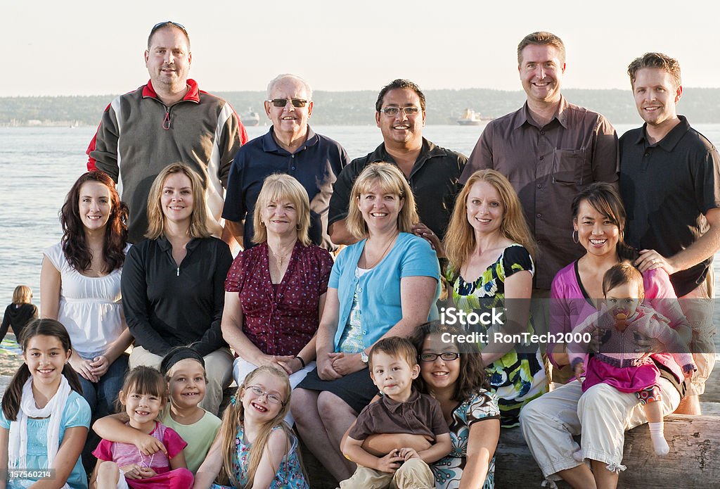 Familie von 18 - Lizenzfrei Großfamilie Stock-Foto