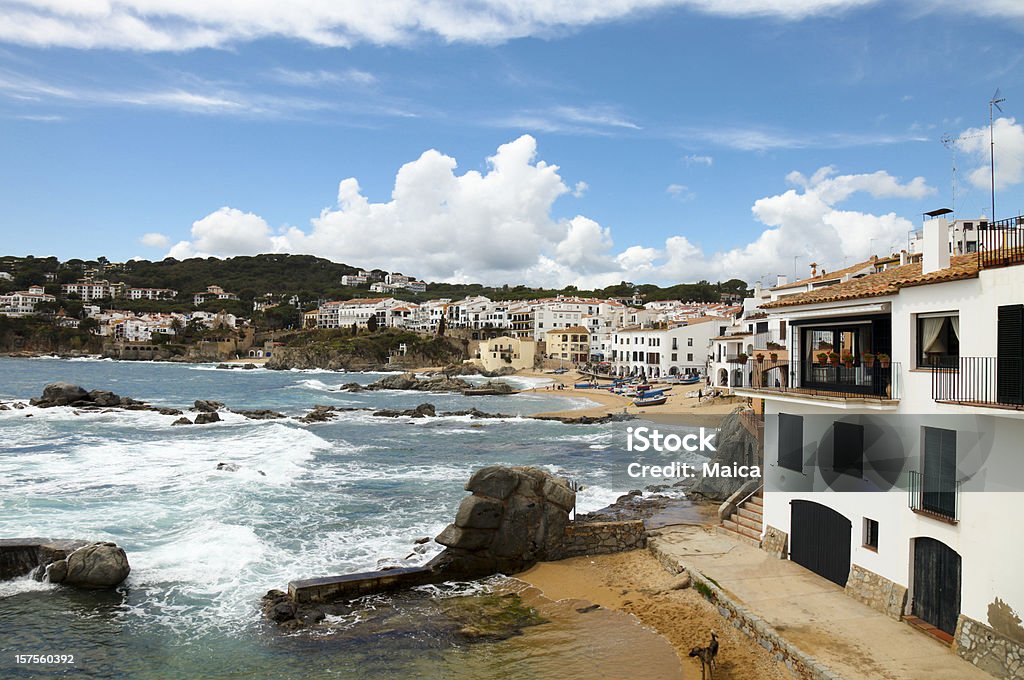 Costa Brava aldeia e Praia - Royalty-free Aldeia Foto de stock