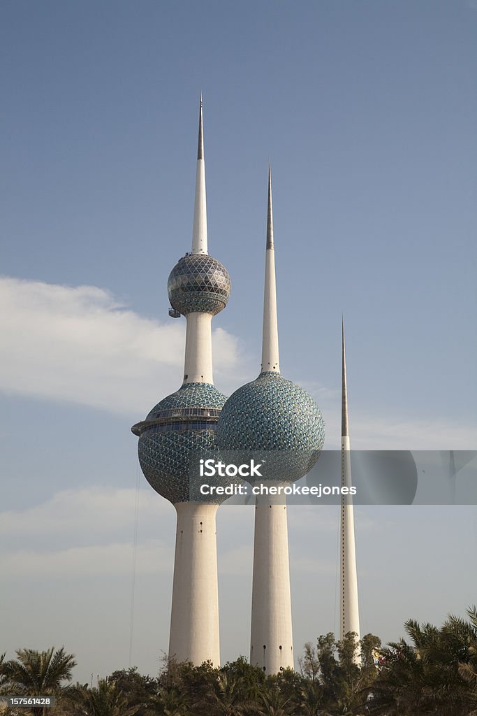 Torres de kuwait - Foto de stock de Cidade do Kuwait royalty-free