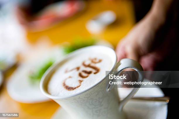 Café E Cultura - Fotografias de stock e mais imagens de Adulto - Adulto, Amarelo, Bebida