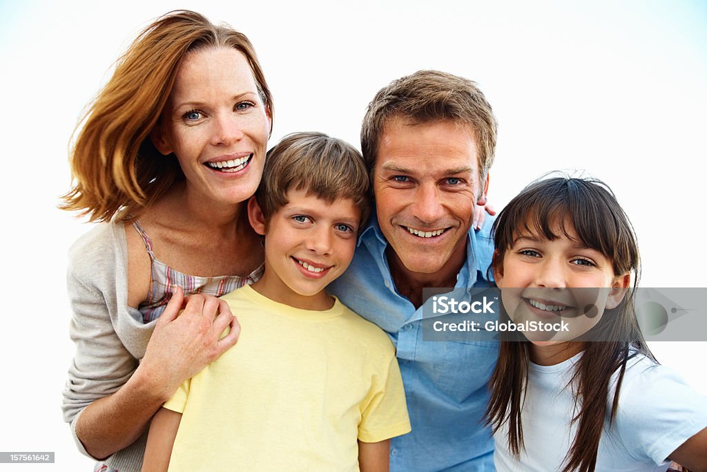 Retrato de uma família se divertindo - Foto de stock de 30 Anos royalty-free