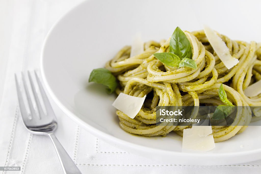 Spaghetti Makaron z Pesto - Zbiór zdjęć royalty-free (Bazylia)