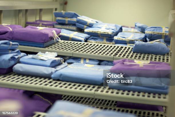 Foto de Hospital De Funcionamento Estéril Pacotes Theatre e mais fotos de stock de Azul - Azul, Cirurgia, Fotografia - Imagem