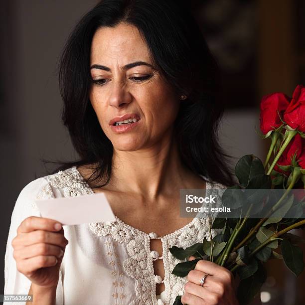 Photo libre de droit de Fi banque d'images et plus d'images libres de droit de Adulte - Adulte, Adulte d'âge moyen, Bouquet de fleurs