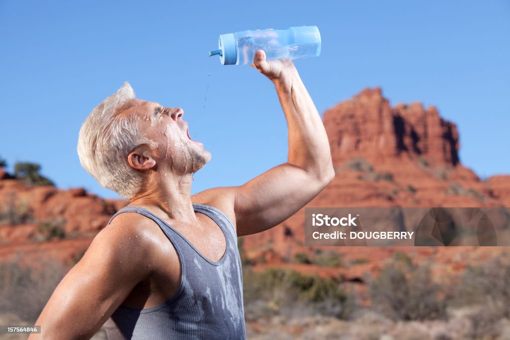 D'hydratation - Photo de Bouteille d'eau minérale libre de droits