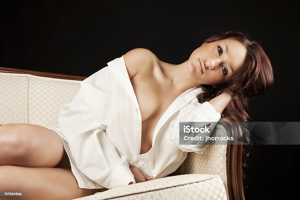 Sexy Frau in weißen Button-down-Hemd - Lizenzfrei Attraktive Frau Stock-Foto