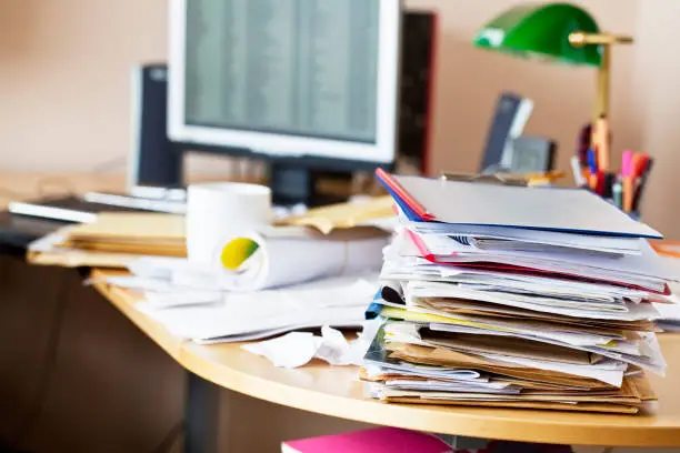 Messy Desk Radiator Messy Desk Pictures | Download Free Images on Unsplash