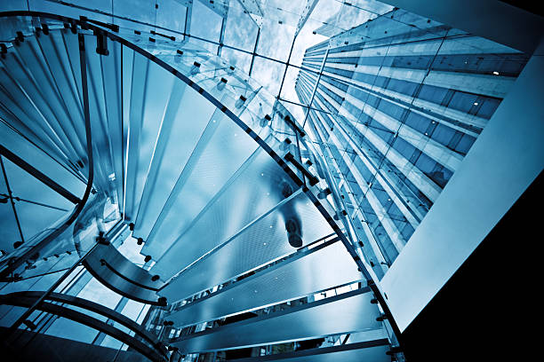 moderne glas-treppe - personal perspective vanishing point diminishing perspective staircase stock-fotos und bilder