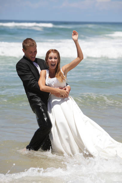 istock Trash The Dress Beach Wedding 157565514