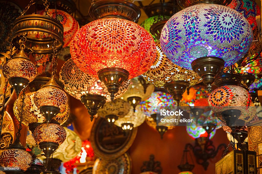 Mosaico laterns turco no Grand Bazaar, Istambul, Turquia - Foto de stock de Istambul royalty-free