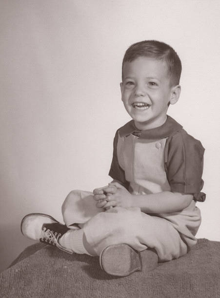 ビンテージ肖像画の少年 - saddle shoes ストックフォトと画像