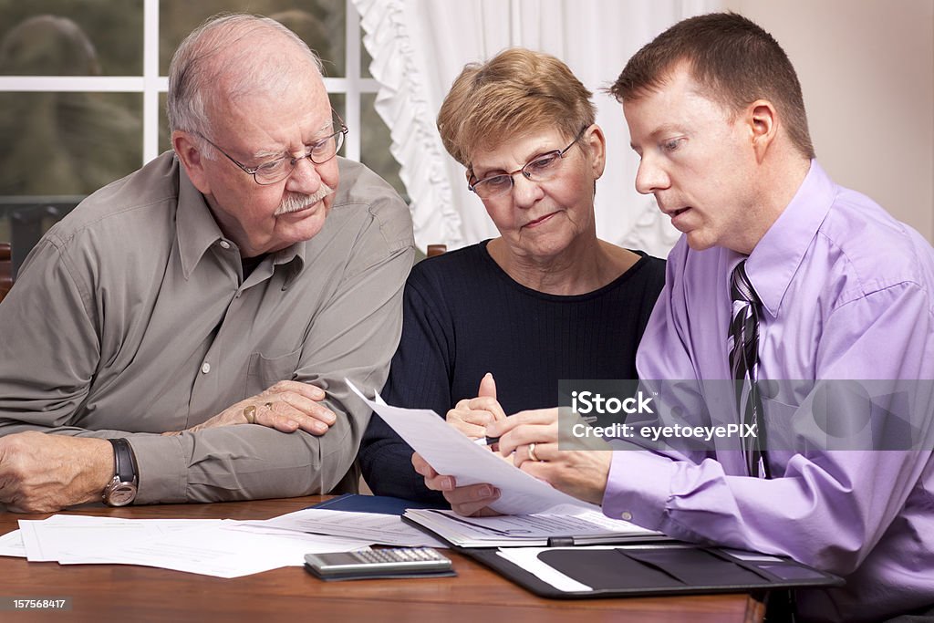 El asesoramiento financiero y de jubilados (Asesor serie - Foto de stock de Dinero libre de derechos