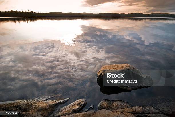 夕暮れの湖 - Horizonのストックフォトや画像を多数ご用意 - Horizon, カナダ, カナダ オンタリオ州