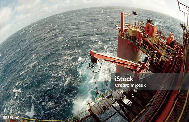 Oleju Rig Widok Typu Rybie Oko - zdjęcia stockowe i więcej obrazów Benzyna - Benzyna, Fotografika, Gaz ziemny