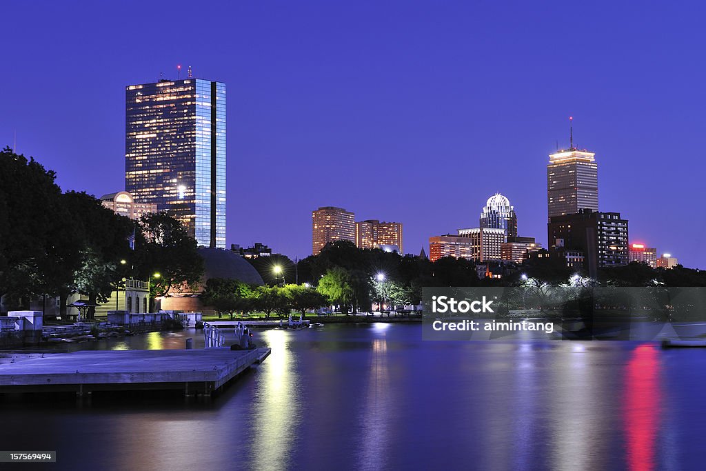Бостон ночью - Стоковые фото Архитектура роялти-фри