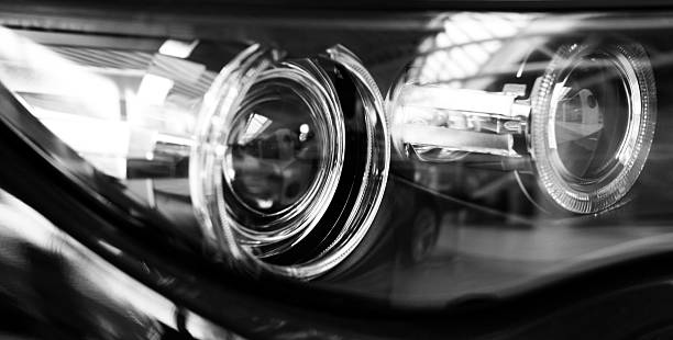 auto moderne di luce allo xeno - parabolic mirror foto e immagini stock