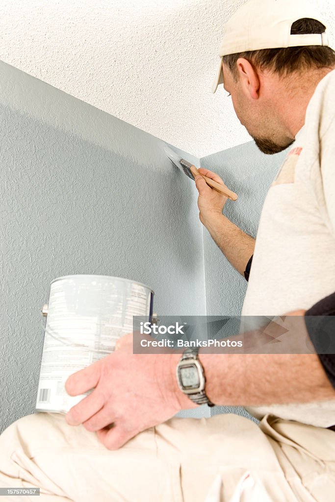 Maler Schneiden in der Wand bis zur Decke - Lizenzfrei Ecke eines Objekts Stock-Foto