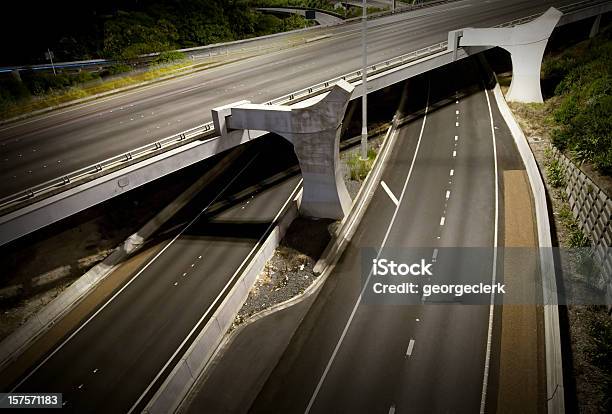 Freeway Voo De Cerimónia À Noite - Fotografias de stock e mais imagens de Nova Zelândia - Nova Zelândia, Auckland, Transporte - Assunto