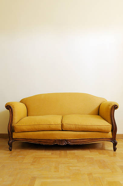 Faderlig Embankment råb op Vintage Yellow Sofa Copy Space Stock Photo - Download Image Now - Sofa,  Retro Style, Old-fashioned - iStock