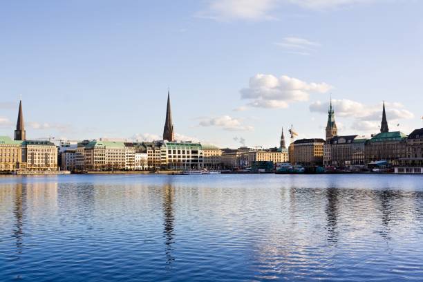 istock Hamburg Alster Lake Town hall 157572618
