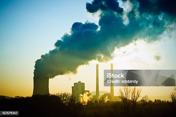 Foto de Poluição Atmosférica Do Heavy Industry e mais fotos de stock de Dióxido de Carbono - Dióxido de Carbono, Gás-estufa, Poluição