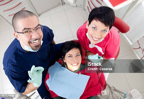 Photo libre de droit de Welldone banque d'images et plus d'images libres de droit de Dentiste - Dentiste, Euphorique, Accord - Concepts