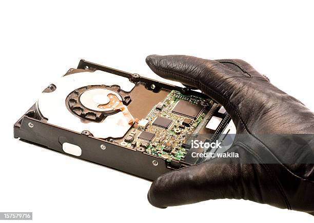 도둑질 데이터 손에 장갑을 Harddrive 복용 블랙 감시에 대한 스톡 사진 및 기타 이미지 - 감시, 컴퓨터 소프트웨어, 가죽