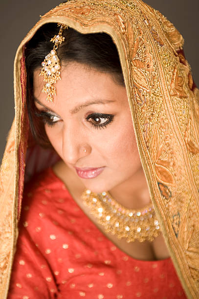 istock Pakastani Woman 157580863