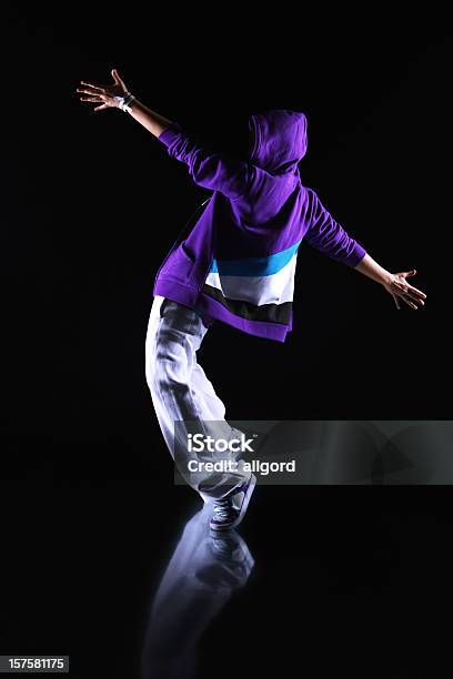 Творческий Танцор Стиля — стоковые фотографии и другие картинки Брейк-данс - Брейк-данс, Вертикальный, Взрослый