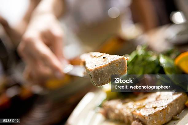 Photo libre de droit de Morceau De Viande banque d'images et plus d'images libres de droit de Adulte - Adulte, Aliment, Aliment frit