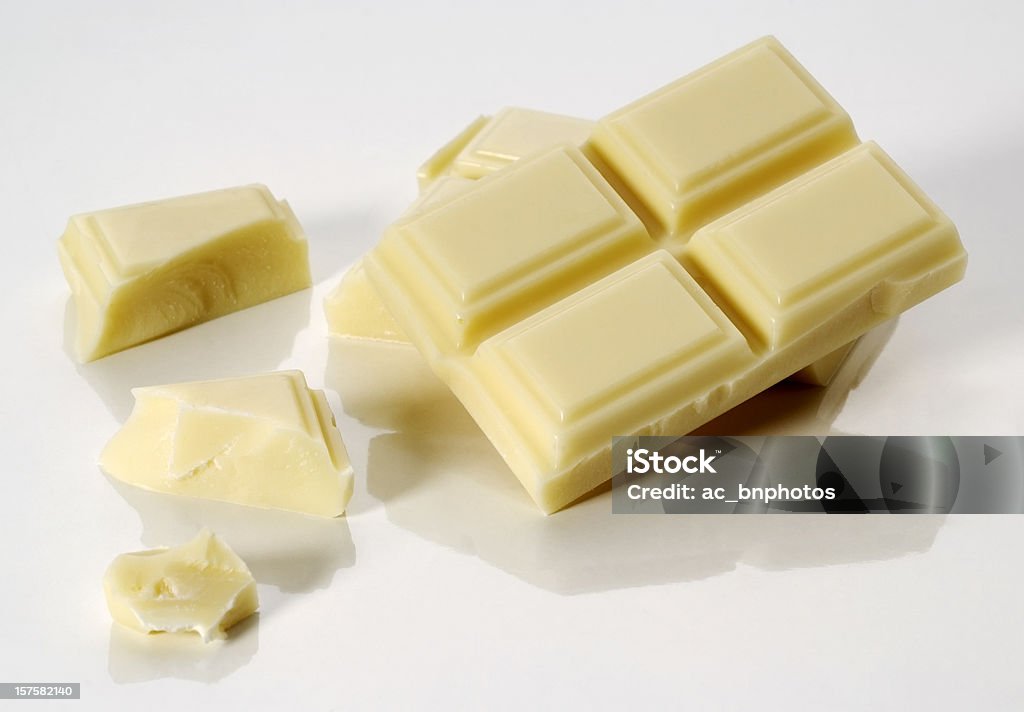 Белый шоколад кусочками - Стоковые фото Белый шоколад роялти-фри