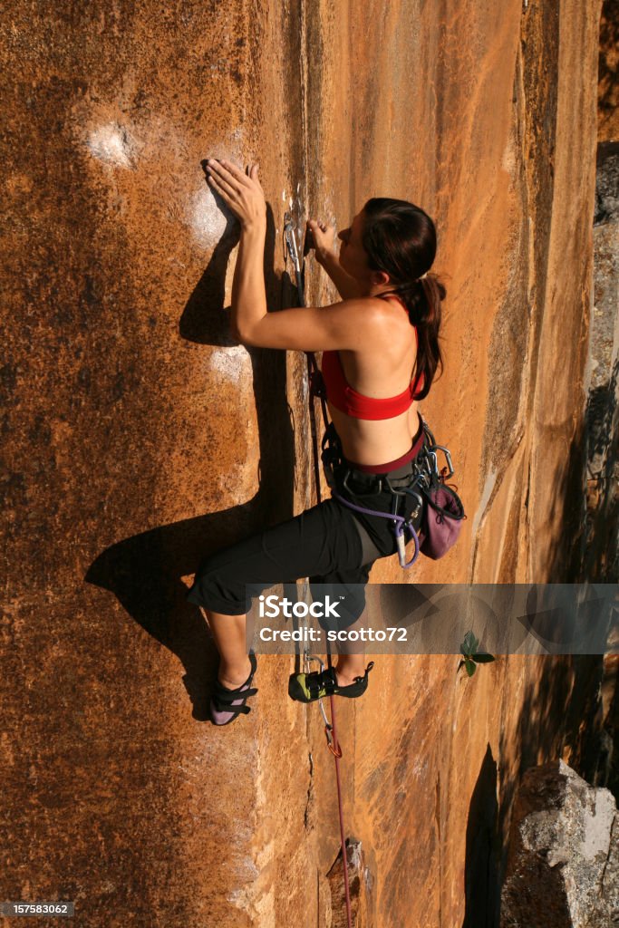 Mulher rockclimbing - Royalty-free Adulto Foto de stock