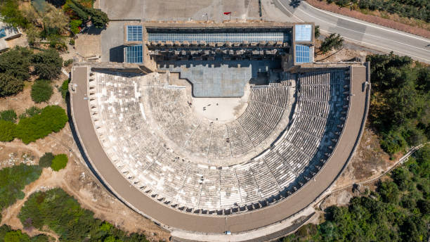 トルコ、アンタルヤのアスペンドス古代都市の劇場 - roman antalya turkey restoring ストックフォトと画像