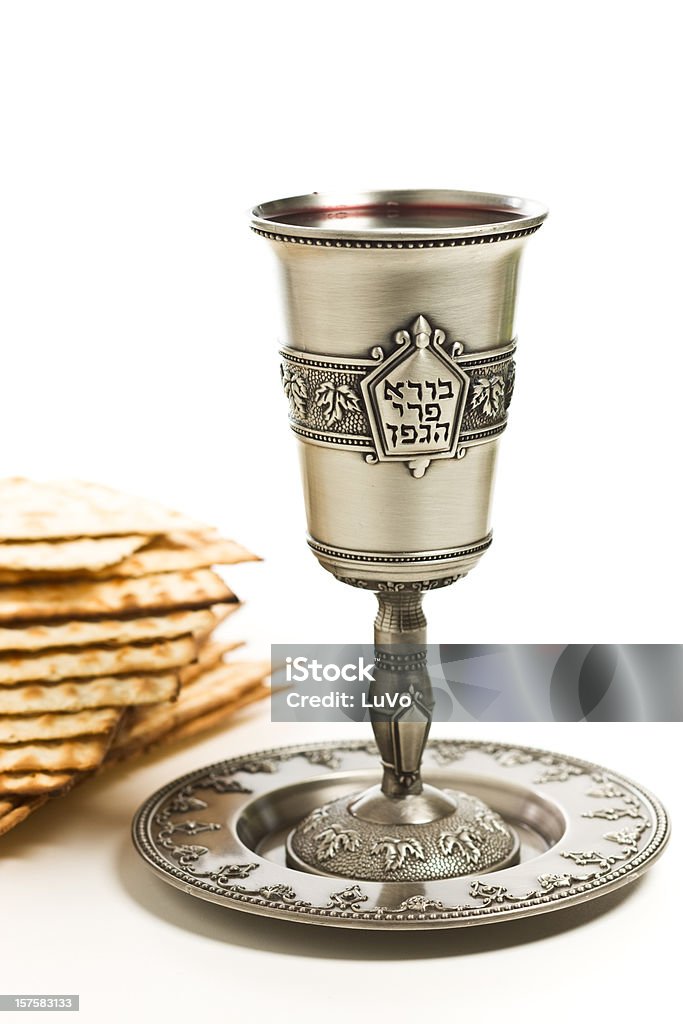 Copa kidush de matzo - Foto de stock de Pascua Judía libre de derechos