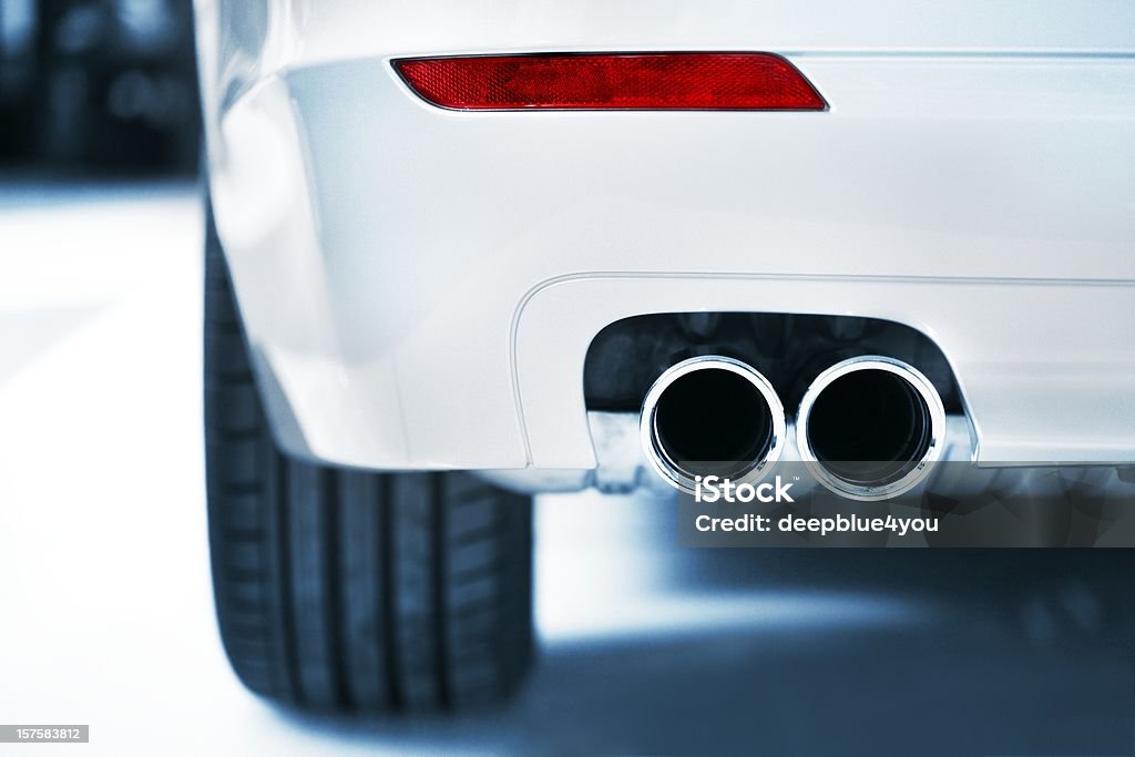 排気と赤 - 自動車のロイヤリティフリーストックフォト