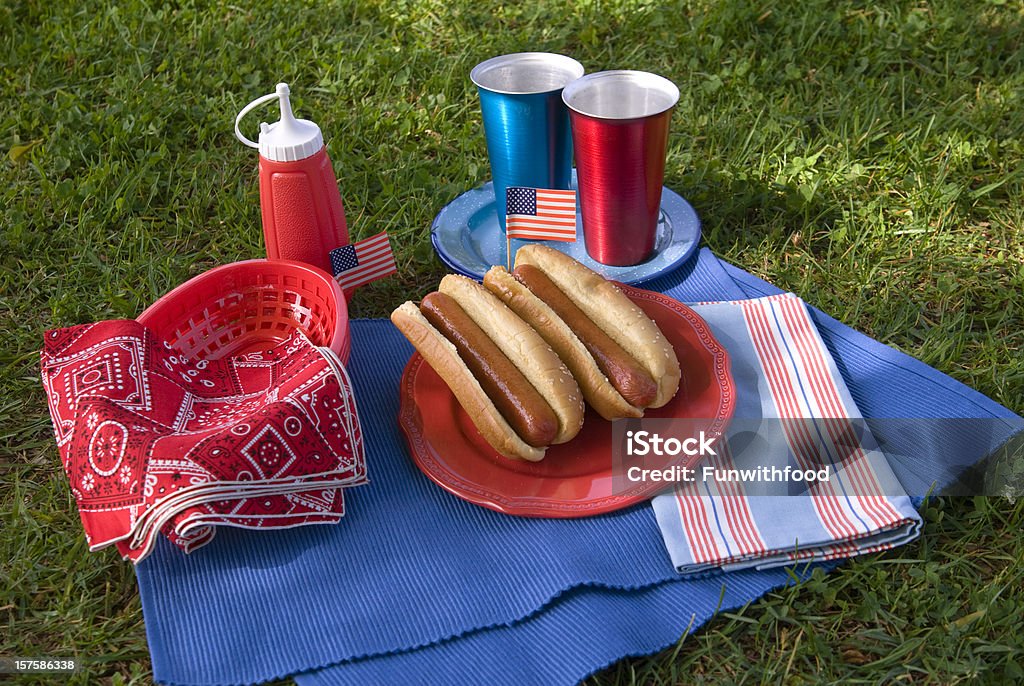 Hot-Dog barbecue et de pique-nique, Labor & & jour du Mémorial, 4 juillet - Photo de US Memorial Day libre de droits