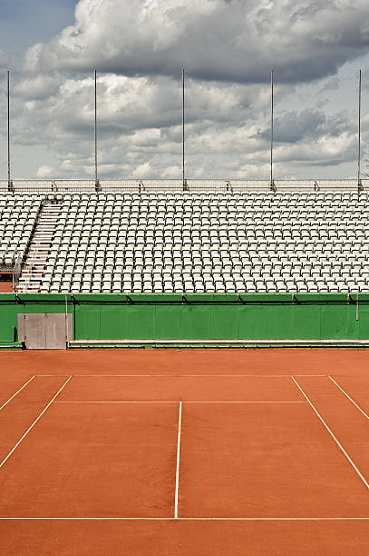 tennis tennisplatz - bleachers stadium empty seat stock-fotos und bilder