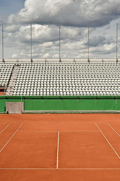 cancha de tenis - bleachers stadium seat empty fotografías e imágenes de stock