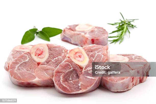 Ossobuco - Fotografias de stock e mais imagens de Osso Buco - Osso Buco, Vitela, Coxa - Corte de Carne