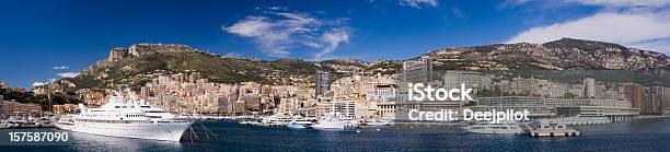 Foto de Mônaco O Porto E A Marina De Monte Carlo e mais fotos de stock de Mônaco - Mônaco, Monte Carlo, Iate - Embarcação de lazer